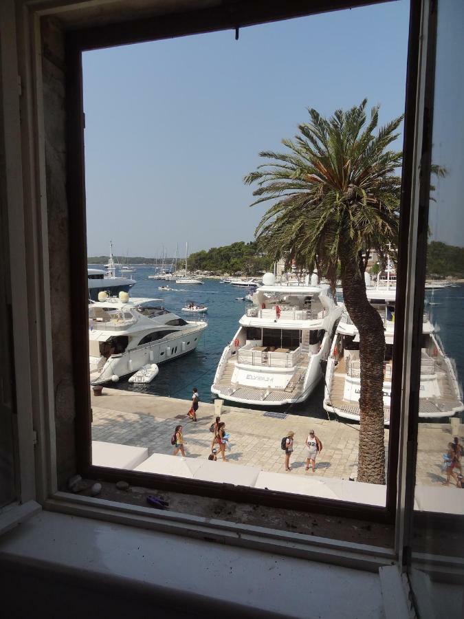 Inn Town Center Đảo Hvar Ngoại thất bức ảnh